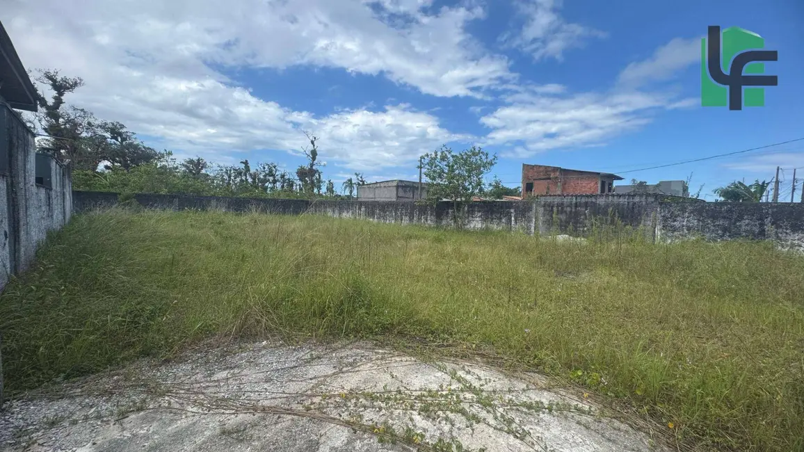 Foto 5 de Terreno / Lote à venda, 450m2 em Matinhos - PR