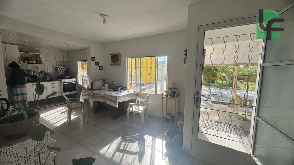 Foto 9 de Casa com 3 quartos à venda, 325m2 em Matinhos - PR