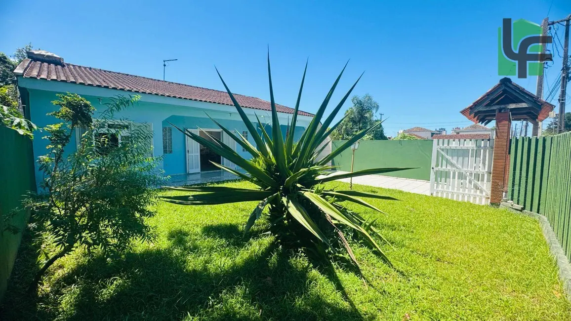 Foto 8 de Casa com 3 quartos à venda, 360m2 em Matinhos - PR