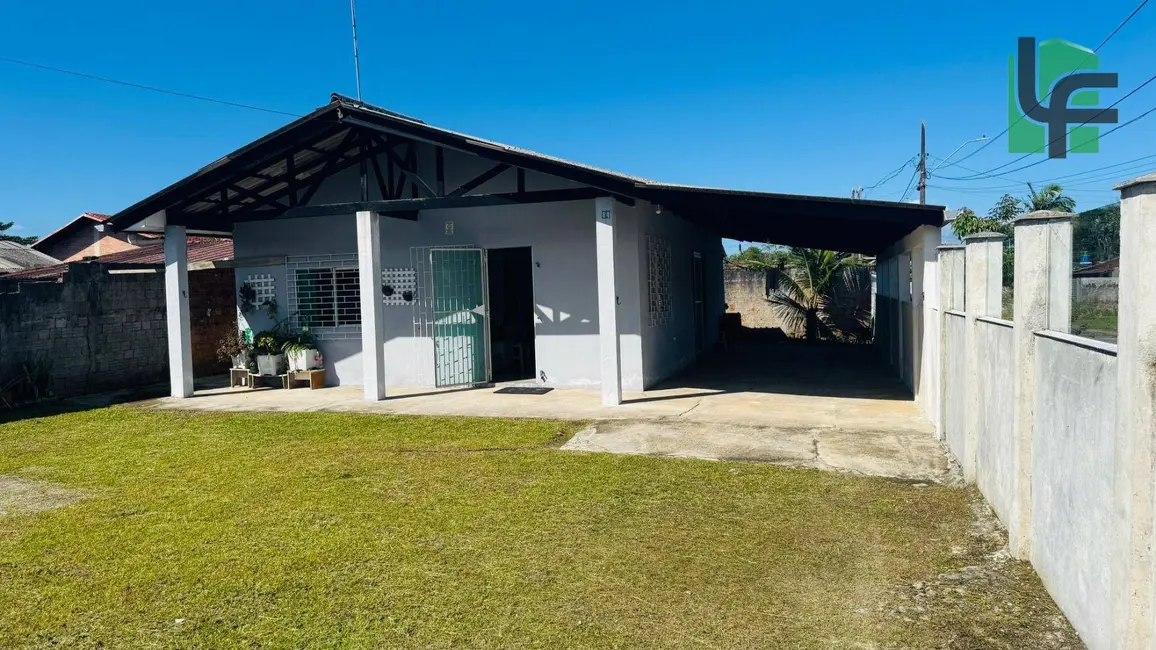 Foto 1 de Casa com 3 quartos à venda, 300m2 em Matinhos - PR