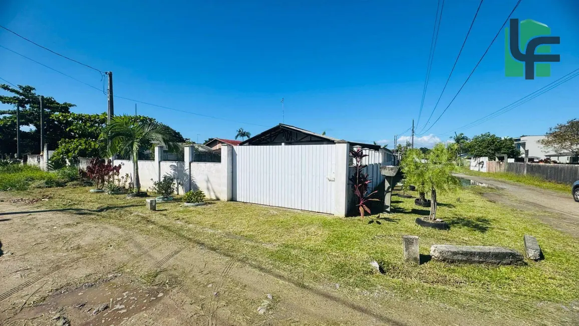 Foto 2 de Casa com 3 quartos à venda, 300m2 em Matinhos - PR