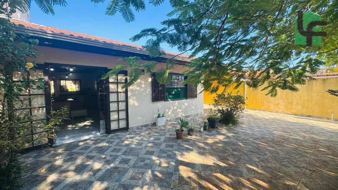 Foto 6 de Casa com 3 quartos à venda, 253m2 em Matinhos - PR