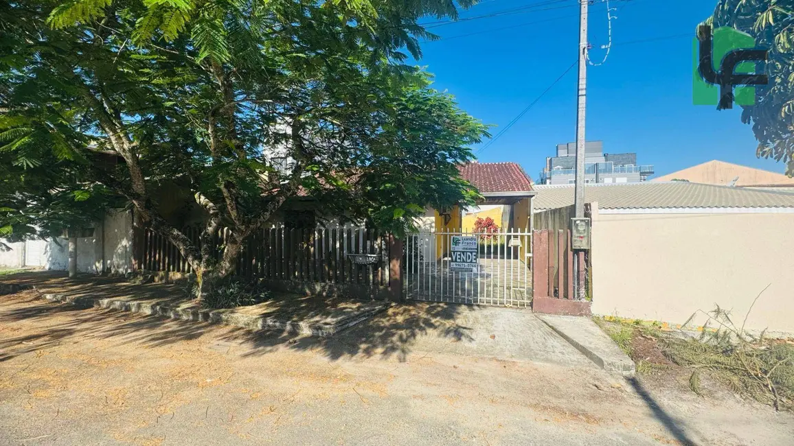 Foto 3 de Casa com 3 quartos à venda, 253m2 em Matinhos - PR
