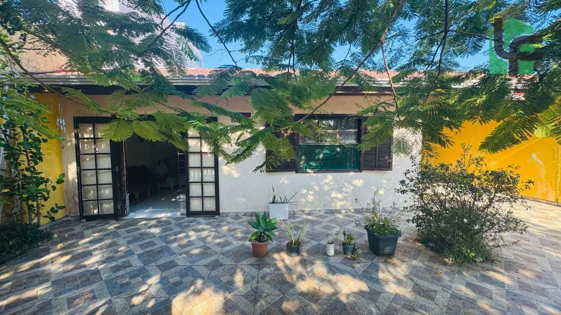 Foto 5 de Casa com 3 quartos à venda, 253m2 em Matinhos - PR