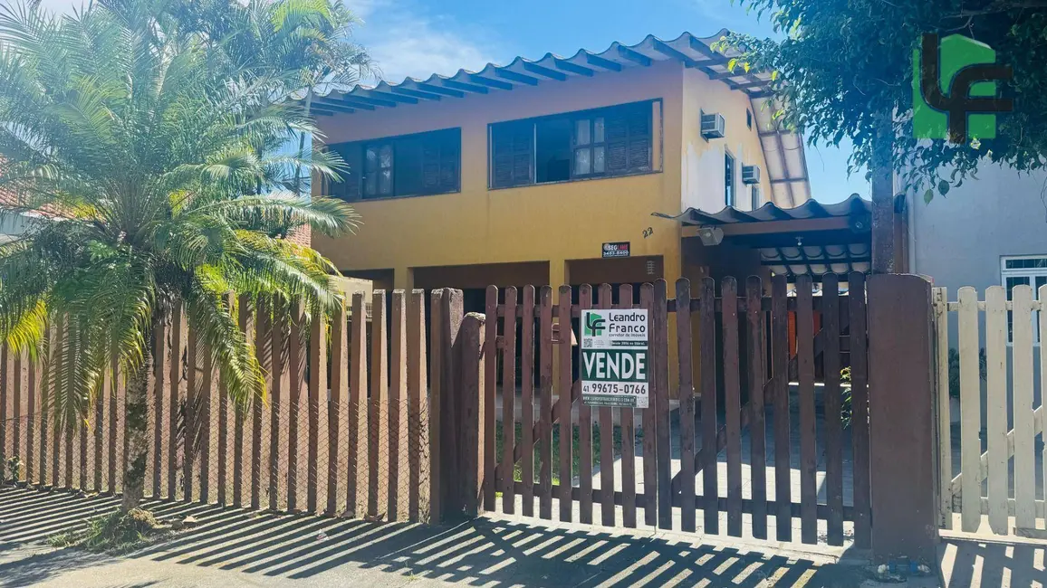 Foto 4 de Sobrado com 4 quartos à venda, 360m2 em Matinhos - PR
