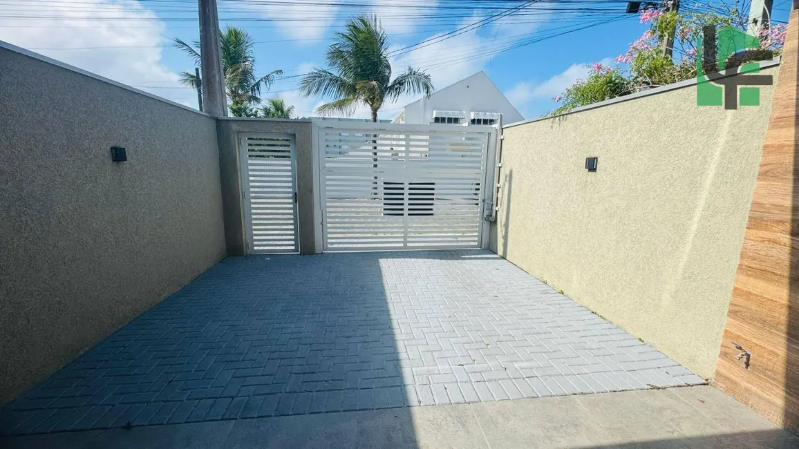 Foto 8 de Sobrado com 3 quartos à venda, 150m2 em Matinhos - PR