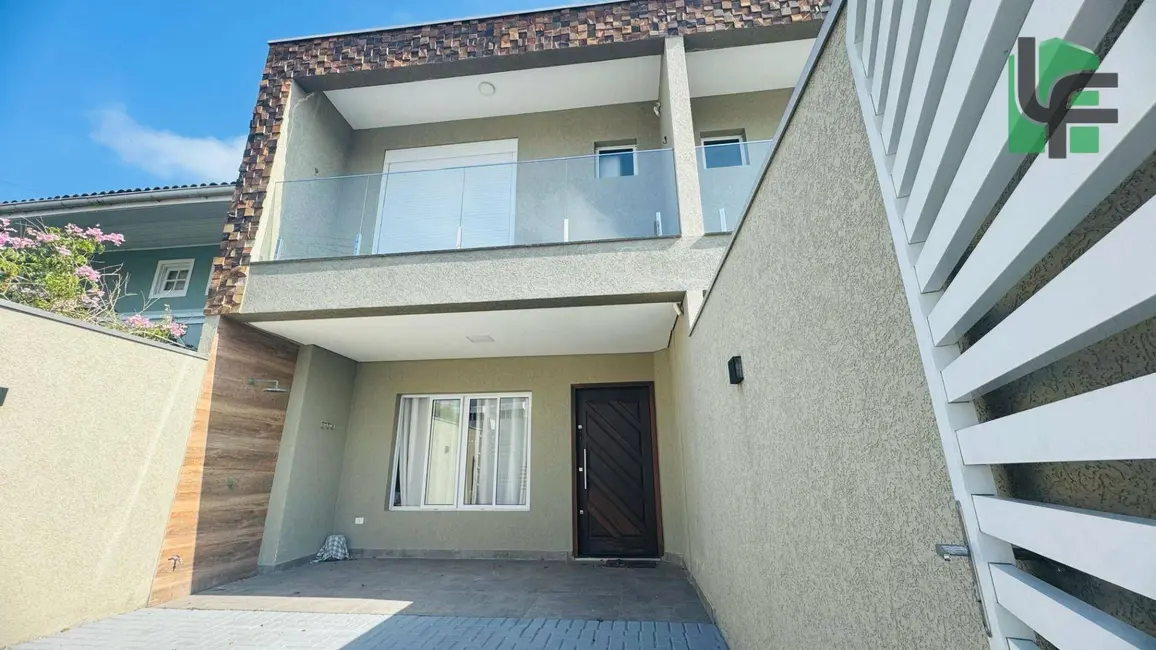 Foto 2 de Sobrado com 3 quartos à venda, 150m2 em Matinhos - PR