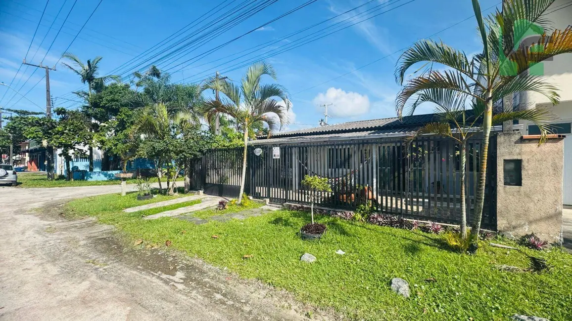 Foto 6 de Casa com 2 quartos à venda, 191m2 em Matinhos - PR