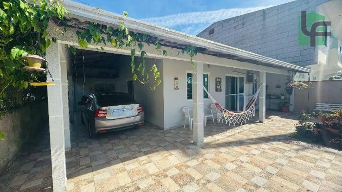 Foto 2 de Casa com 2 quartos à venda, 191m2 em Matinhos - PR