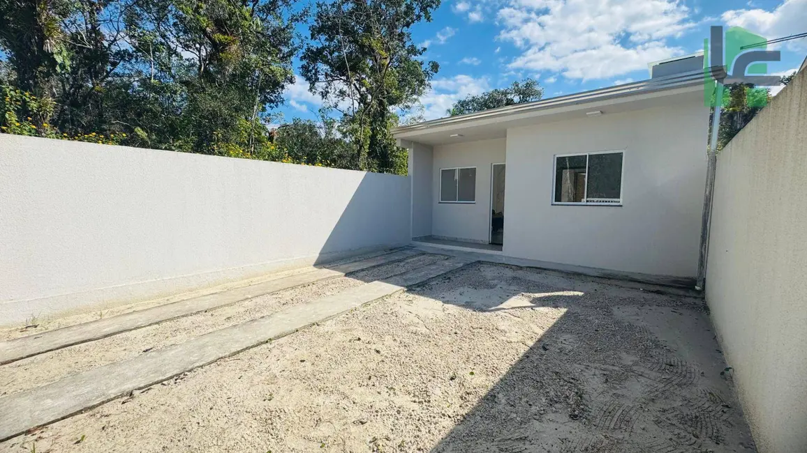 Foto 1 de Casa com 2 quartos à venda, 187m2 em Matinhos - PR