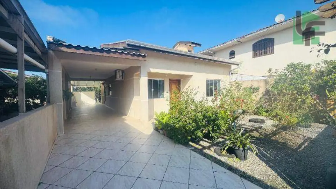 Foto 2 de Casa com 2 quartos à venda, 413m2 em Matinhos - PR