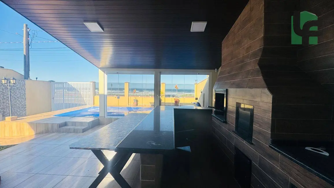 Foto 7 de Sobrado com 6 quartos à venda, 300m2 em Matinhos - PR