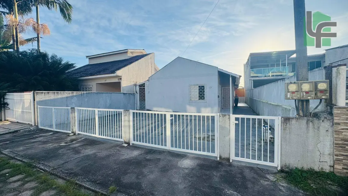 Foto 2 de Casa com 2 quartos à venda, 100m2 em Matinhos - PR