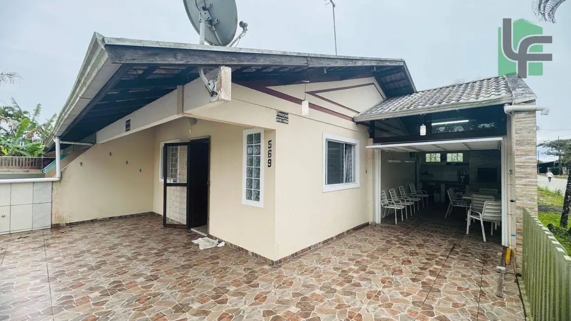 Foto 9 de Casa com 2 quartos à venda, 93m2 em Matinhos - PR