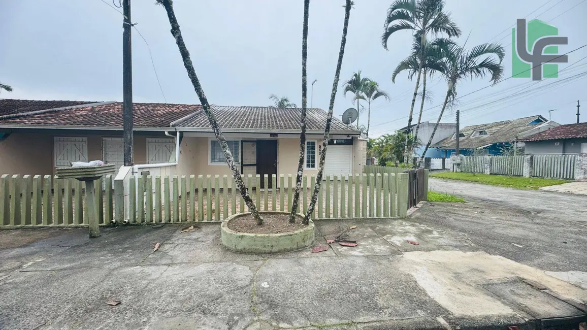 Foto 3 de Casa com 2 quartos à venda, 93m2 em Matinhos - PR
