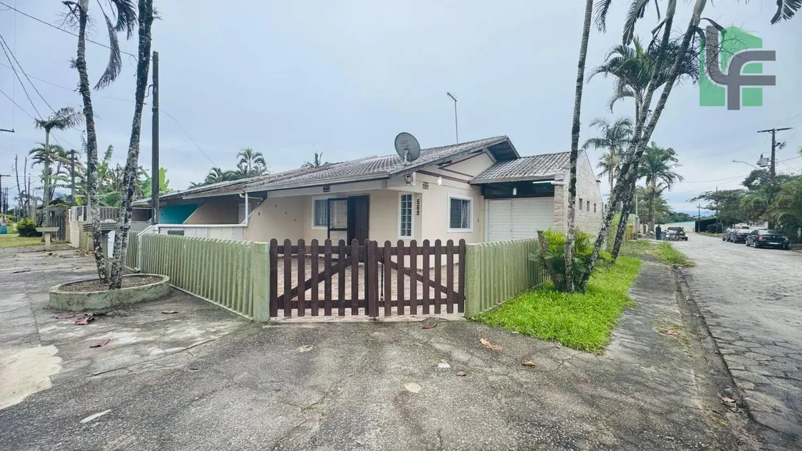 Foto 4 de Casa com 2 quartos à venda, 93m2 em Matinhos - PR