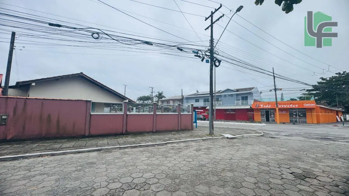 Foto 8 de Casa com 3 quartos à venda, 330m2 em Centro, Matinhos - PR