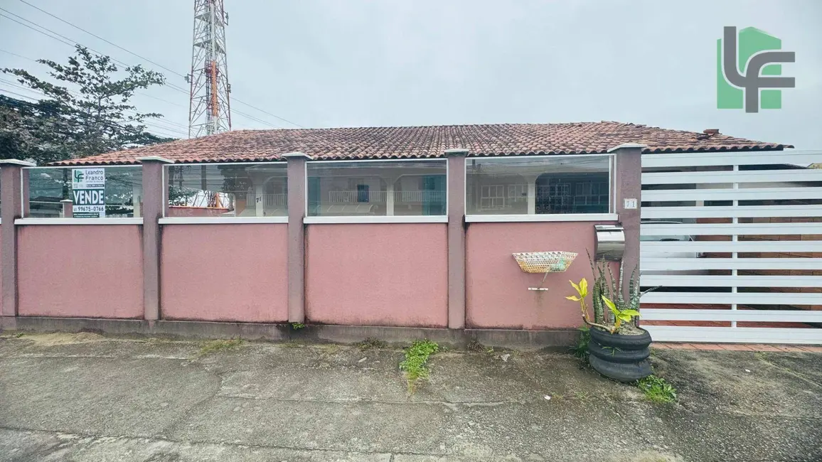Foto 2 de Casa com 3 quartos à venda, 330m2 em Centro, Matinhos - PR