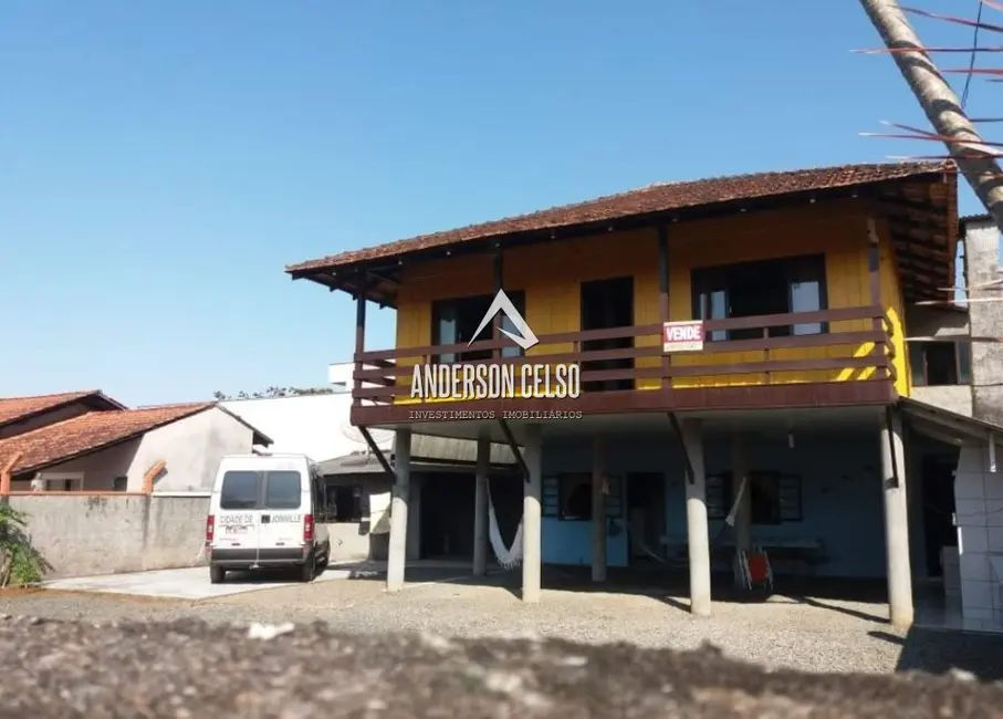 Foto 1 de Sobrado com 6 quartos à venda, 100m2 em Barra Velha - SC