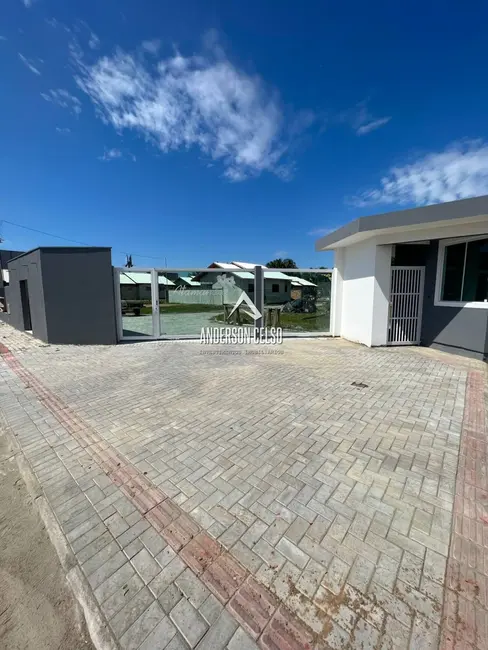 Foto 4 de Casa com 2 quartos à venda, 39m2 em Barra Velha - SC