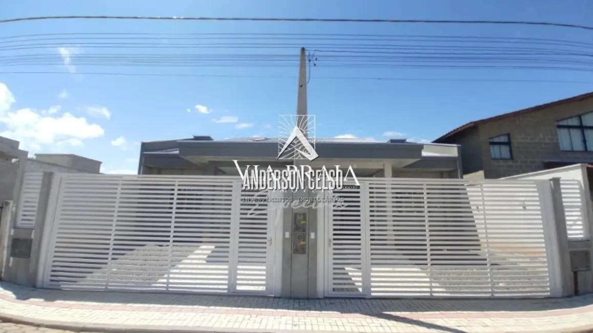 Foto 1 de Casa com 2 quartos à venda, 89m2 em Balneario Picarras - SC