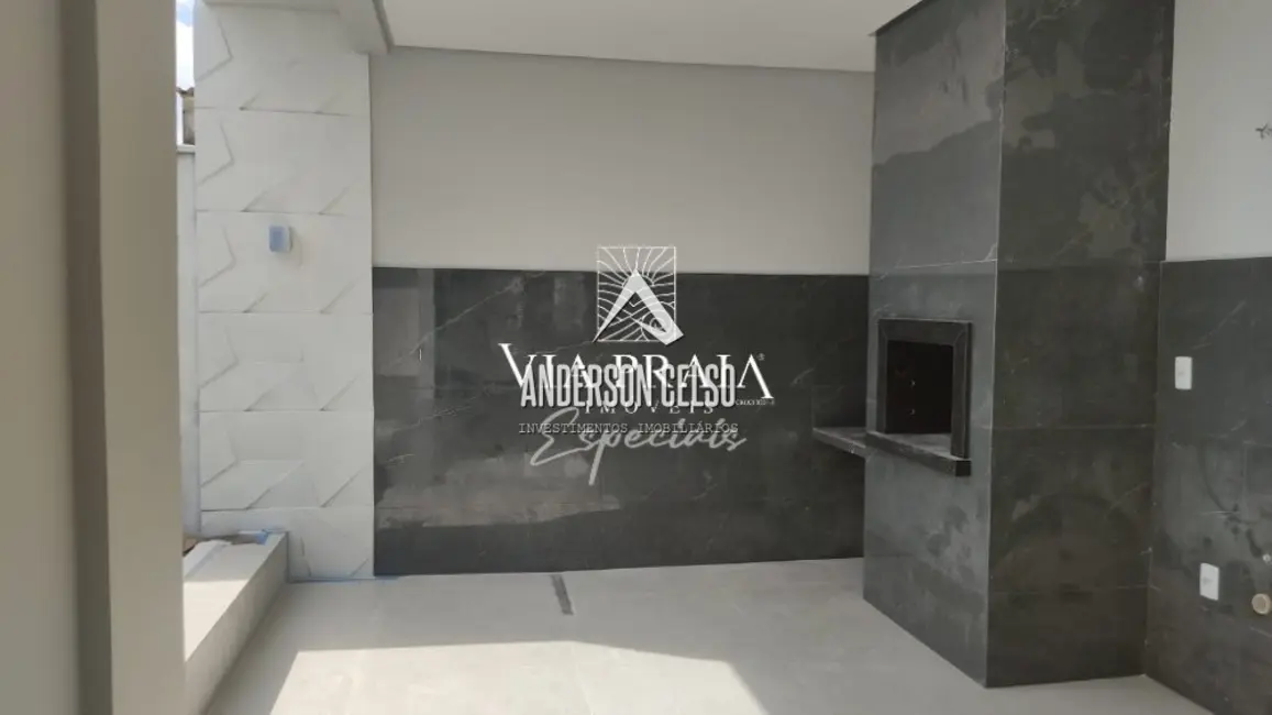 Foto 3 de Casa com 2 quartos à venda, 89m2 em Balneario Picarras - SC