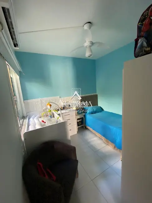 Casa com 2 quartos à venda, 50m2 em Balneario Picarras - SC - imagem 5 Foto 5 de Casa com 2 quartos à venda, 50m2 em Balneario Picarras - SC