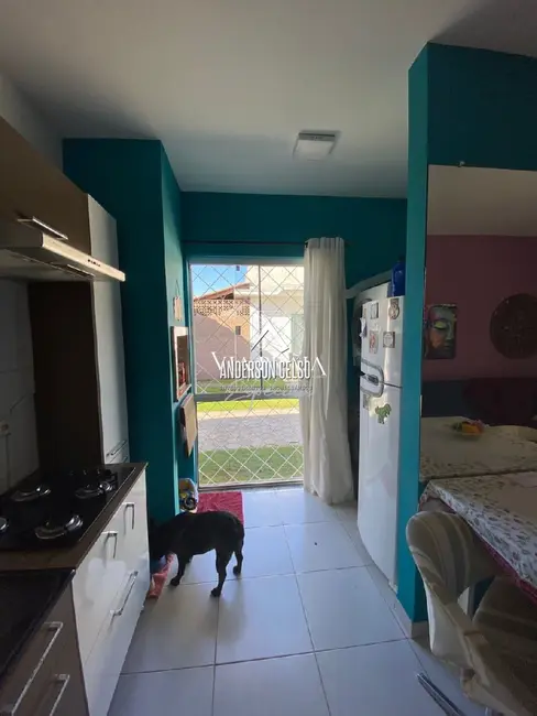 Casa com 2 quartos à venda, 50m2 em Balneario Picarras - SC - imagem 6 Foto 6 de Casa com 2 quartos à venda, 50m2 em Balneario Picarras - SC