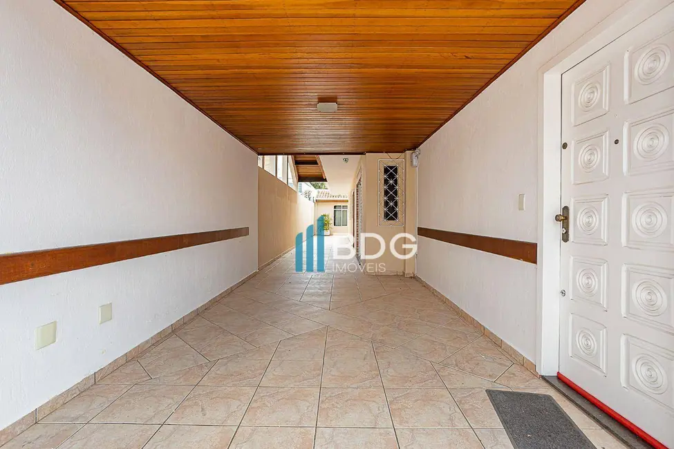 Foto 2 de Casa com 5 quartos à venda, 450m2 em Uberaba, Curitiba - PR