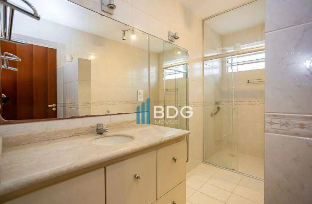 Foto 6 de Casa com 5 quartos à venda, 450m2 em Uberaba, Curitiba - PR