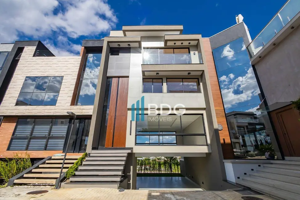 Foto 1 de Casa de Condomínio com 4 quartos à venda, 120m2 em Campo Comprido, Curitiba - PR