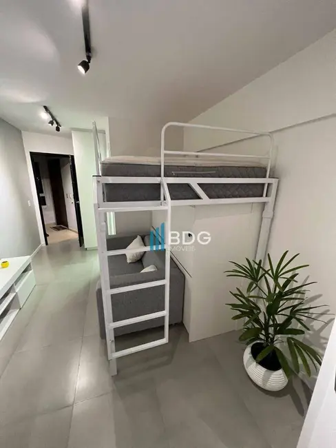 Foto 3 de Kitnet com 1 quarto à venda, 25m2 em Portão, Curitiba - PR