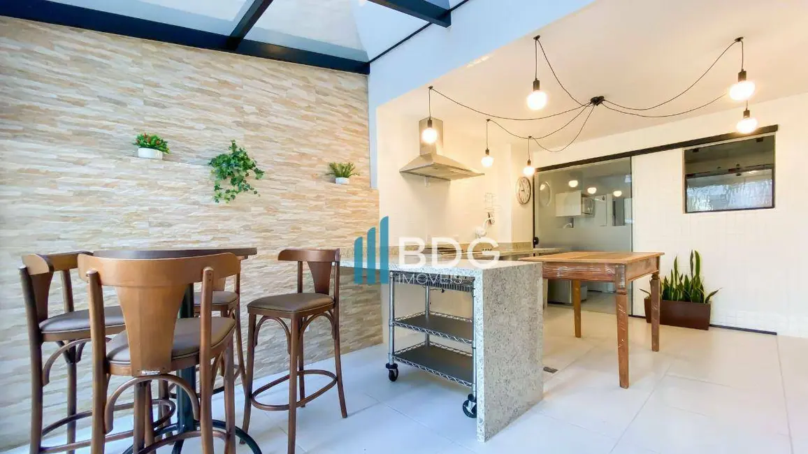 Apartamento com 3 quartos à venda, 95m2 em Alto da Rua XV, Curitiba - PR - imagem 9 Foto 9 de Apartamento com 3 quartos à venda, 95m2 em Alto da Rua XV, Curitiba - PR