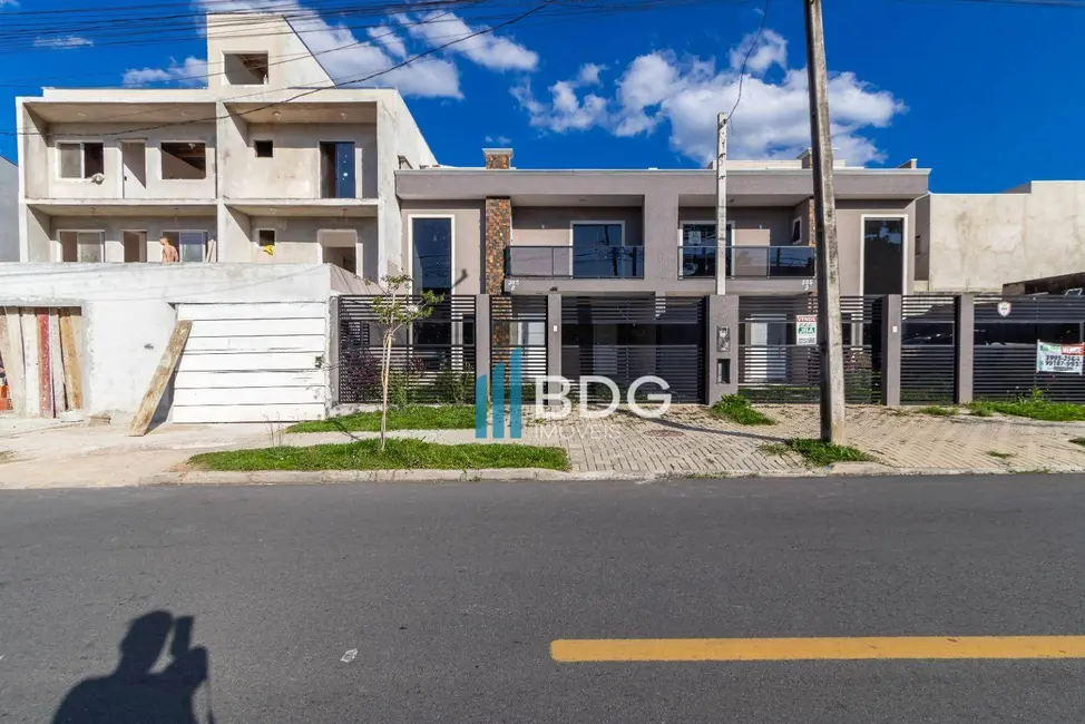 Foto 2 de Sobrado com 3 quartos à venda, 180m2 em Tatuquara, Curitiba - PR