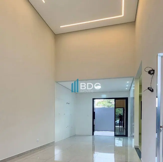 Casa com 3 quartos à venda, 140m2 em Eucaliptos, Fazenda Rio Grande - PR - imagem 3 Foto 3 de Casa com 3 quartos à venda, 140m2 em Eucaliptos, Fazenda Rio Grande - PR