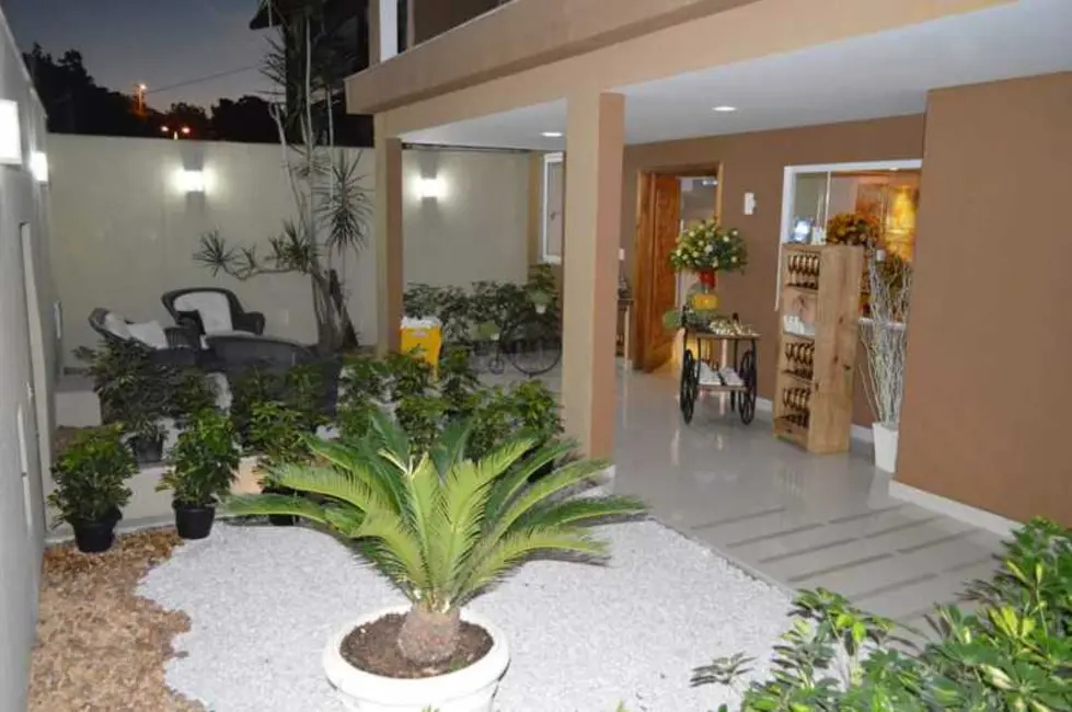 Casa de Condomínio com 3 quartos à venda, 400m2 em Rio De Janeiro - RJ - imagem 2 Foto 2 de Casa de Condomínio com 3 quartos à venda, 400m2 em Rio De Janeiro - RJ