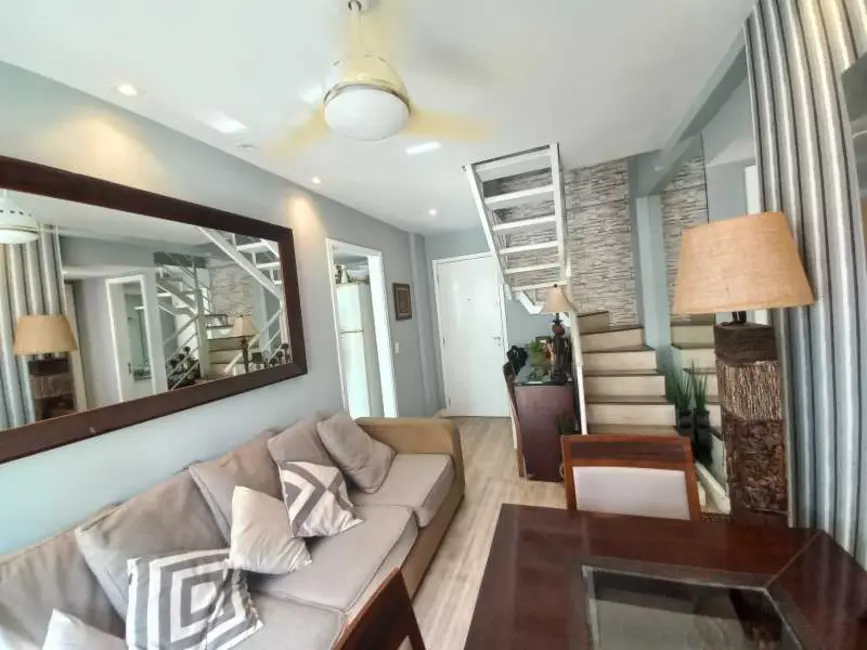 Foto 2 de Cobertura com 3 quartos à venda, 102m2 em Rio De Janeiro - RJ