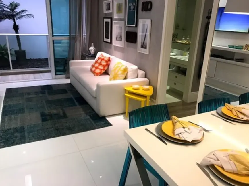 Foto 3 de Apartamento com 2 quartos à venda, 82m2 em Rio De Janeiro - RJ