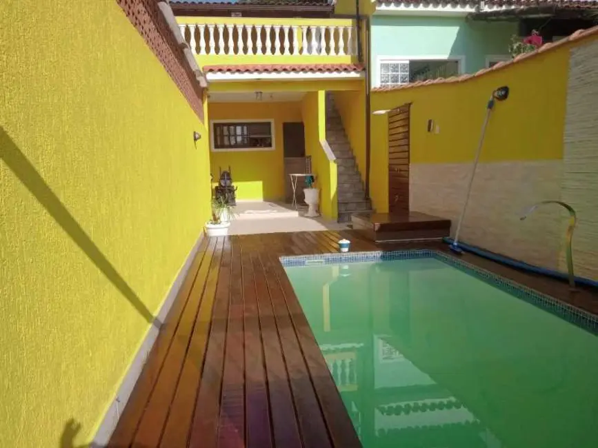 Foto 1 de Casa de Vila com 2 quartos à venda, 170m2 em Rio De Janeiro - RJ