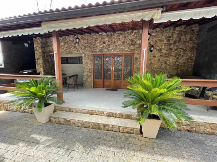 Casa de Condomínio com 4 quartos à venda, 173m2 em Rio De Janeiro - RJ - imagem 2 Foto 2 de Casa de Condomínio com 4 quartos à venda, 173m2 em Rio De Janeiro - RJ