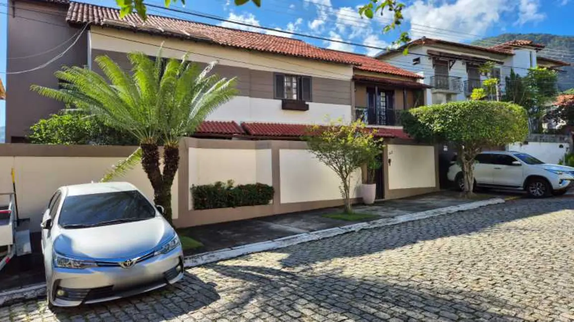 Foto 1 de Casa de Condomínio com 5 quartos à venda, 313m2 em Rio De Janeiro - RJ