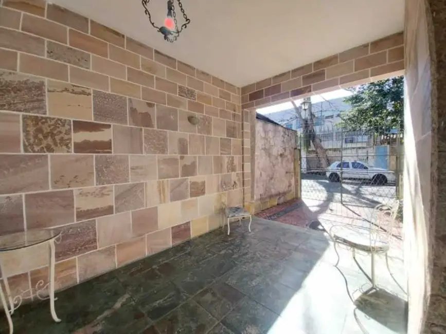 Casa com 5 quartos à venda, 340m2 em Rio De Janeiro - RJ - imagem 2 Foto 2 de Casa com 5 quartos à venda, 340m2 em Rio De Janeiro - RJ