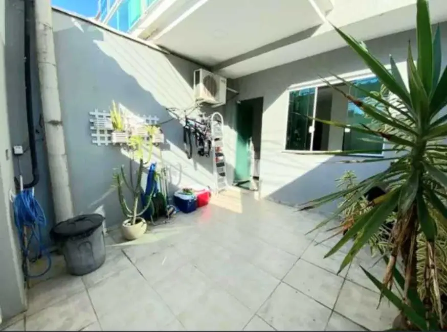 Foto 1 de Casa de Vila com 2 quartos à venda, 100m2 em Rio De Janeiro - RJ