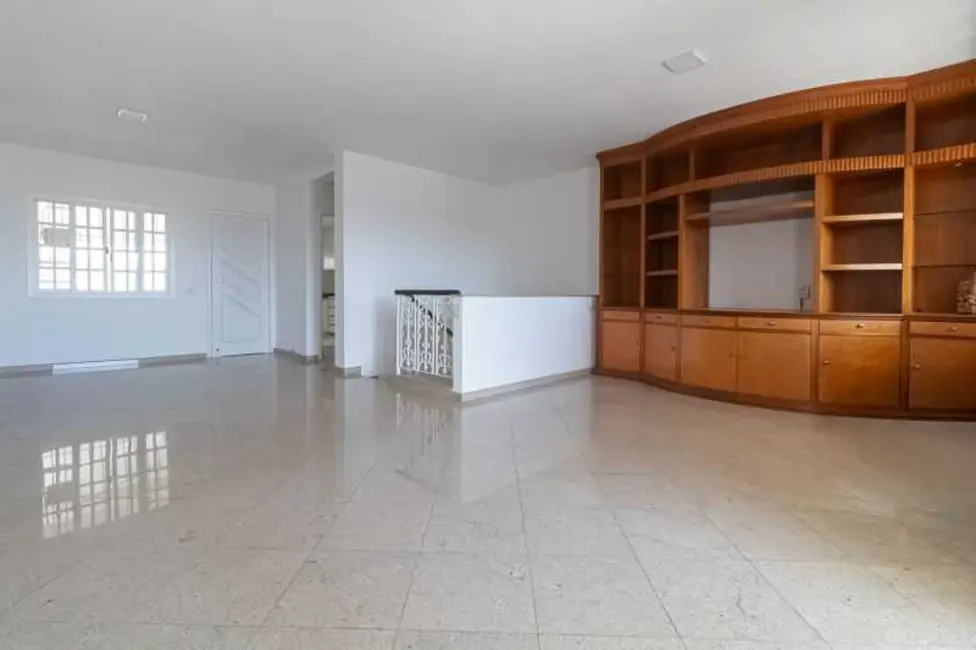 Casa de Condomínio com 3 quartos à venda, 241m2 em Rio De Janeiro - RJ - imagem 5 Foto 5 de Casa de Condomínio com 3 quartos à venda, 241m2 em Rio De Janeiro - RJ