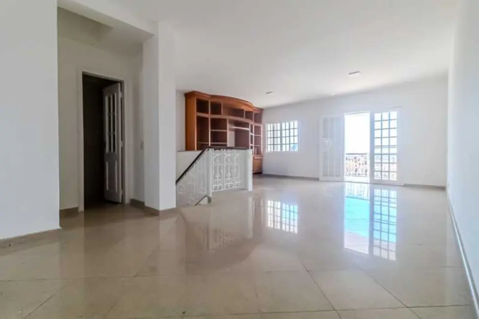 Casa de Condomínio com 3 quartos à venda, 241m2 em Rio De Janeiro - RJ - imagem 7 Foto 7 de Casa de Condomínio com 3 quartos à venda, 241m2 em Rio De Janeiro - RJ