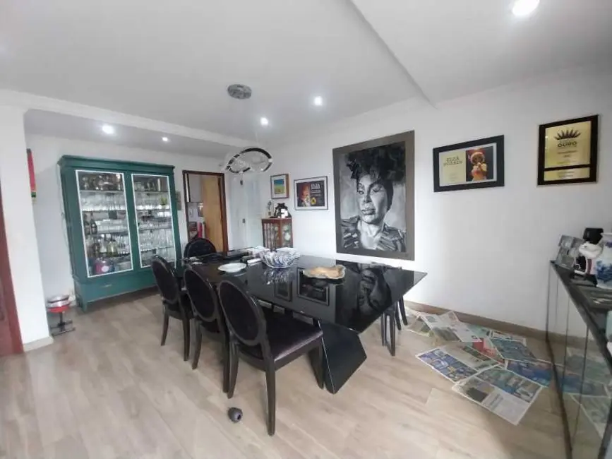 Cobertura com 3 quartos à venda, 257m2 em Rio De Janeiro - RJ - imagem 4 Foto 4 de Cobertura com 3 quartos à venda, 257m2 em Rio De Janeiro - RJ