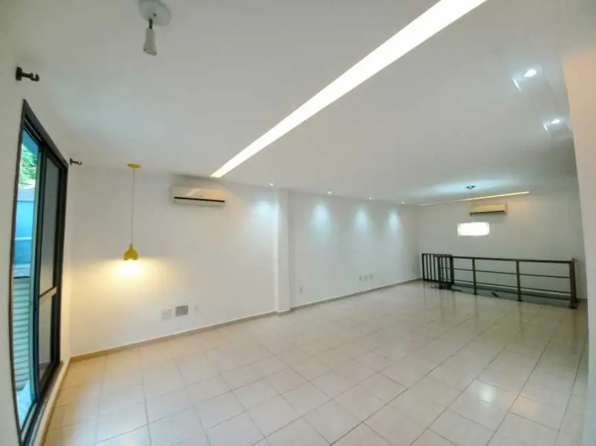 Casa de Condomínio com 4 quartos à venda, 253m2 em Rio De Janeiro - RJ - imagem 6 Foto 6 de Casa de Condomínio com 4 quartos à venda, 253m2 em Rio De Janeiro - RJ