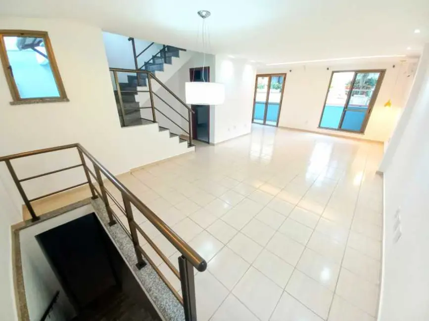 Casa de Condomínio com 4 quartos à venda, 253m2 em Rio De Janeiro - RJ - imagem 7 Foto 7 de Casa de Condomínio com 4 quartos à venda, 253m2 em Rio De Janeiro - RJ