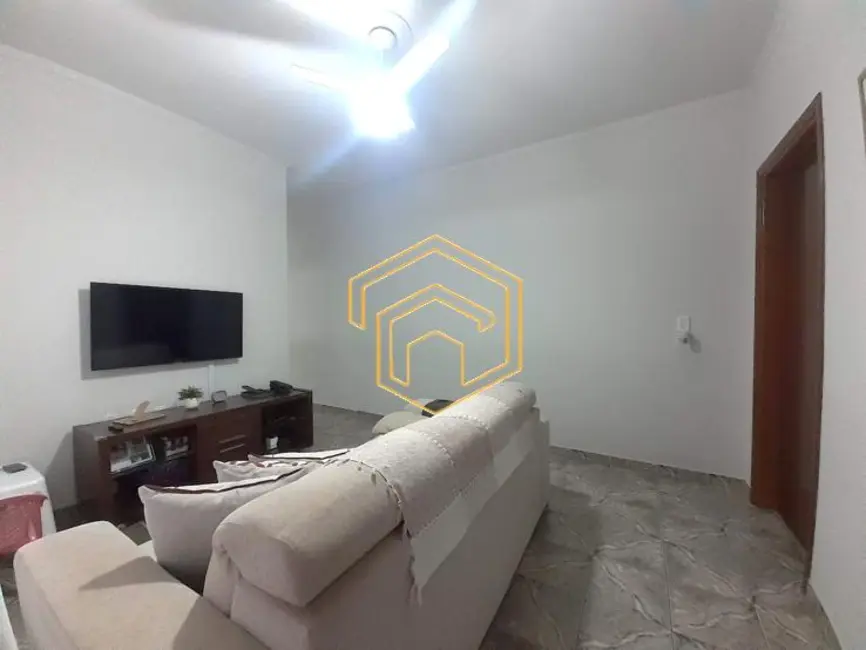 Foto 2 de Casa com 2 quartos à venda, 125m2 em Jardim Nova Suíça, Limeira - SP