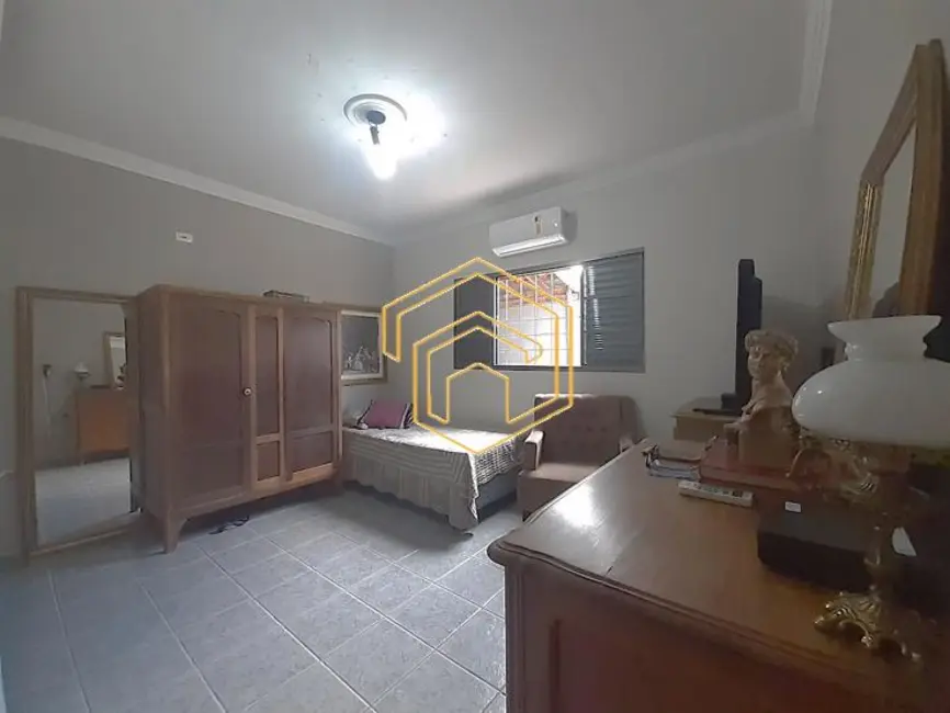 Foto 3 de Casa com 2 quartos à venda, 175m2 em Jardim Adélia Cavicchia Grotta, Limeira - SP